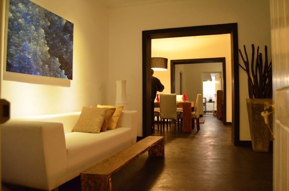 romance valley loversleap cottage