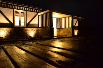 romance valley loversleap cottage