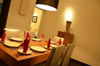 romance valley loversleap cottage