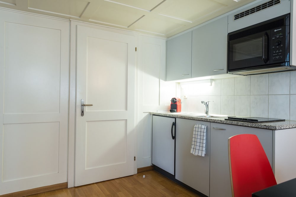 hitrental zeughausgasse apartments
