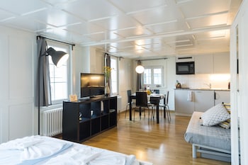 hitrental zeughausgasse apartments
