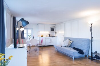 hitrental zeughausgasse apartments