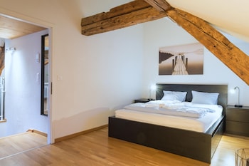 hitrental zeughausgasse apartments