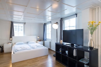 hitrental zeughausgasse apartments