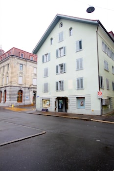 hitrental zeughausgasse apartments