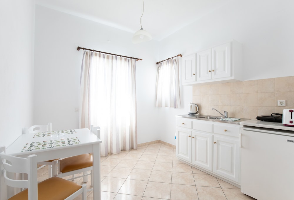 eleftheria hotel