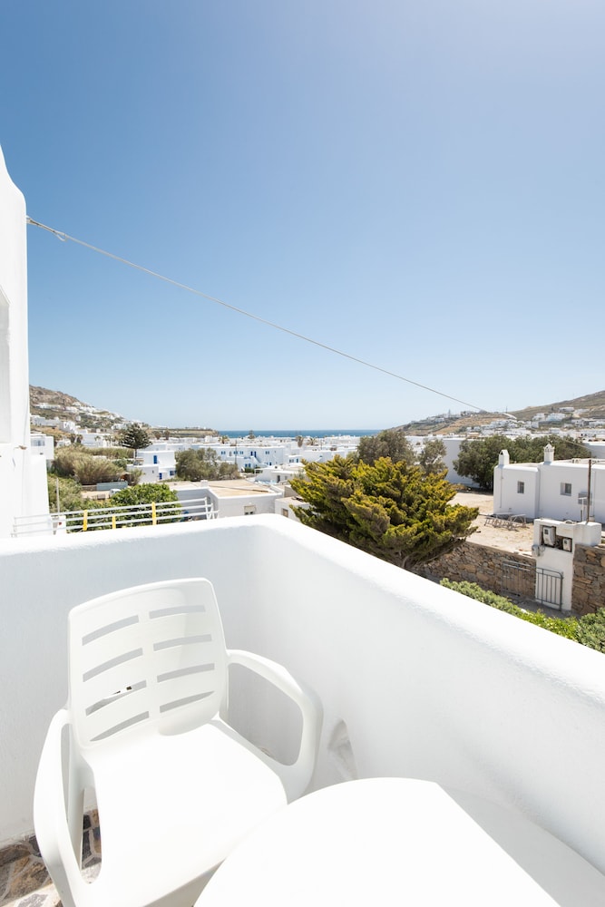 eleftheria hotel