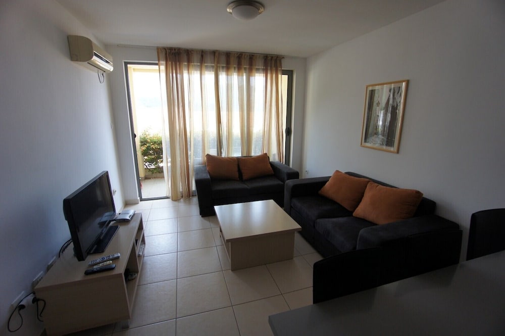 apartments becici sunset