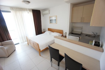 apartments becici sunset