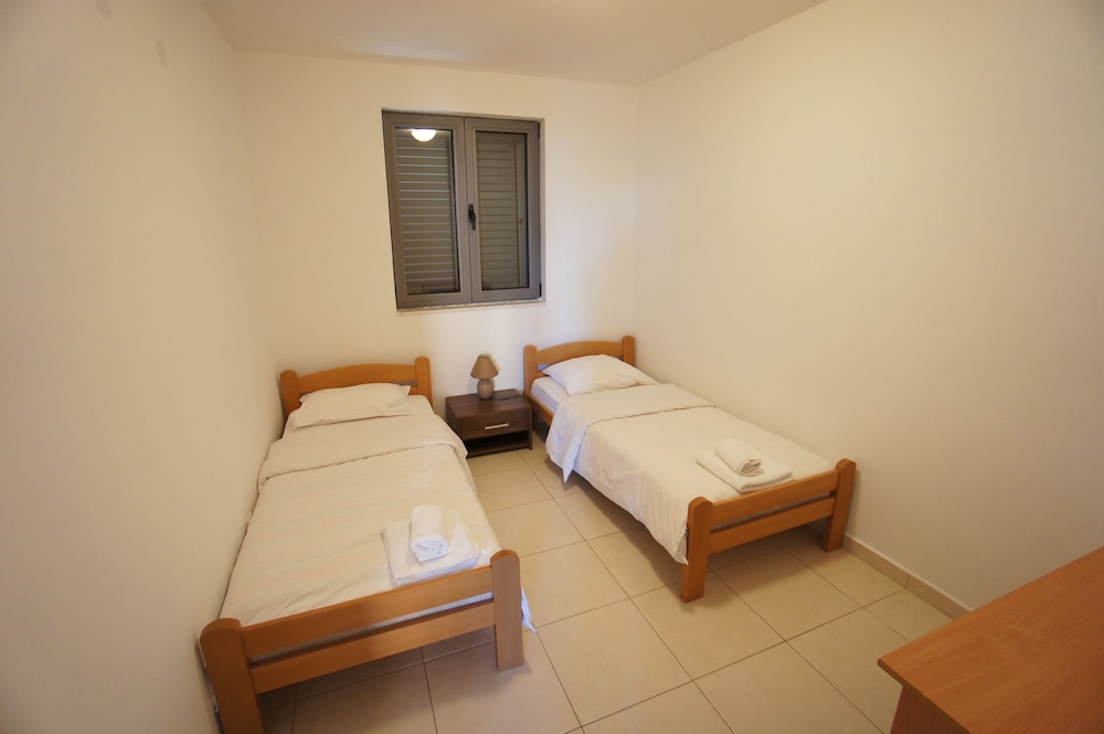 apartments becici sunset