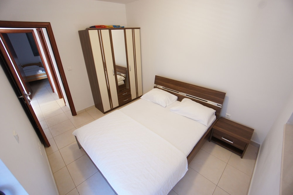 apartments becici sunset