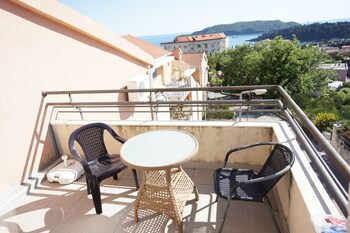 apartments becici sunset