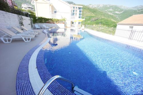 apartments becici sunset