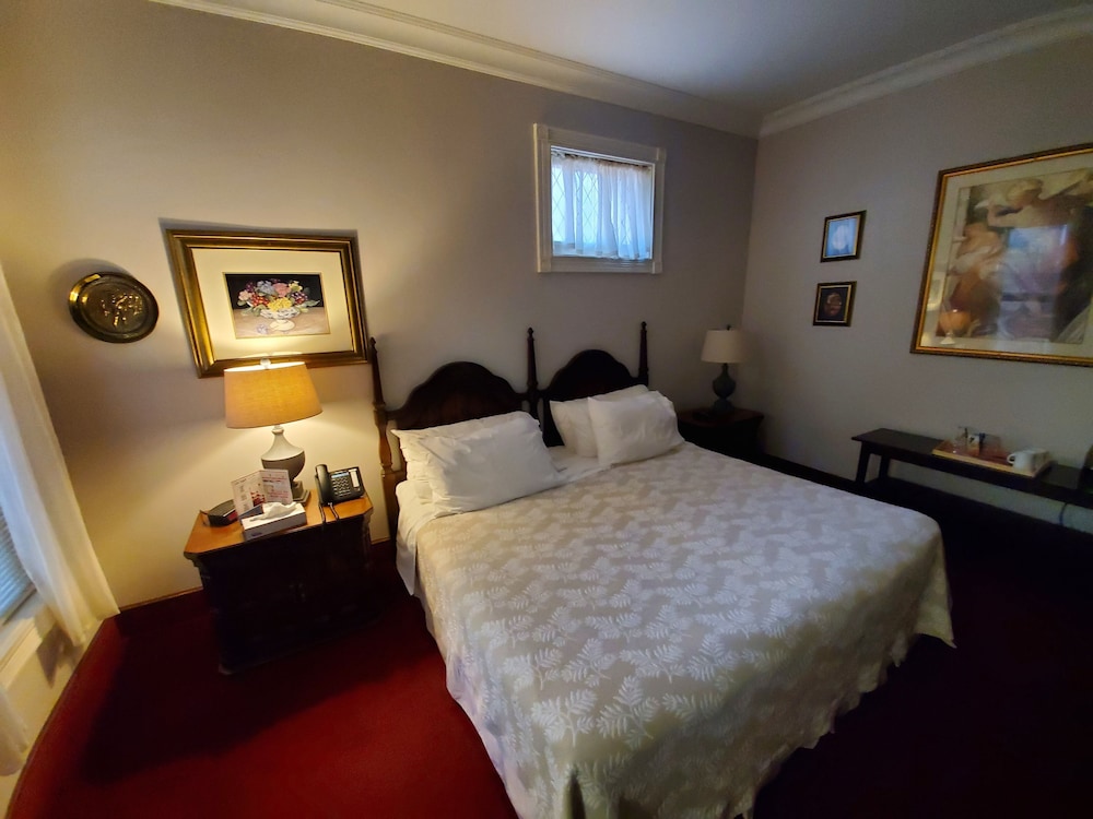 madison manor boutique hotel