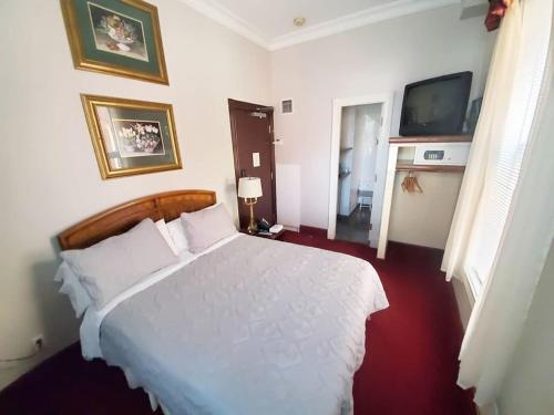 madison manor boutique hotel