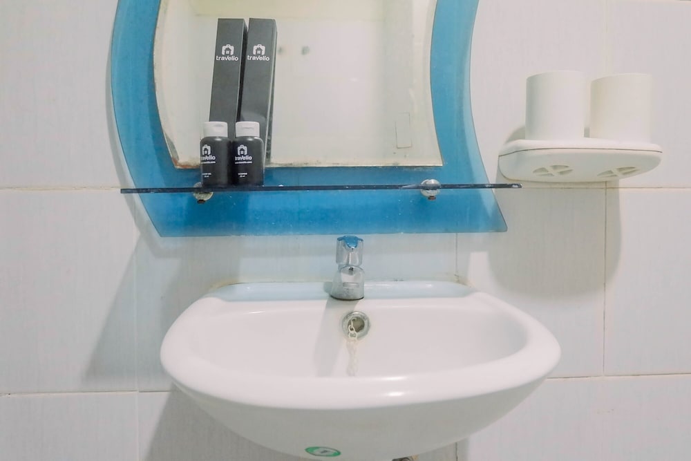 minimalist 2br apartment at dian regency