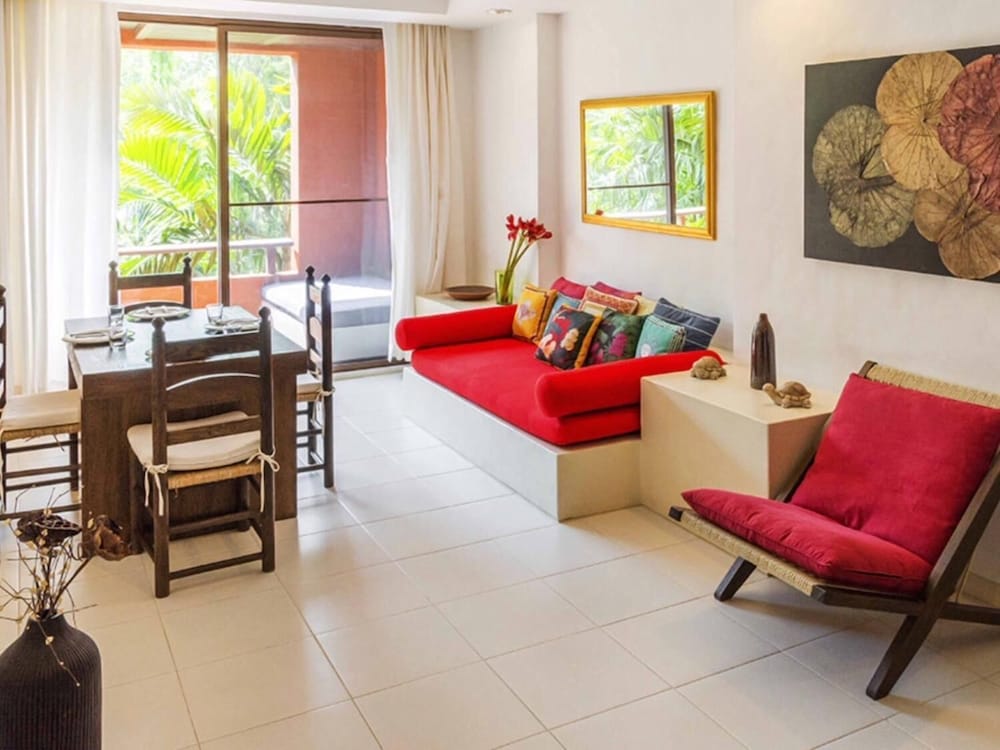 away las tortugas beachfront