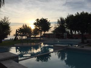 away las tortugas beachfront