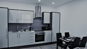 sapphire house apartments