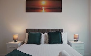 sapphire house apartments