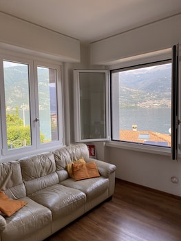 sosta sul lago