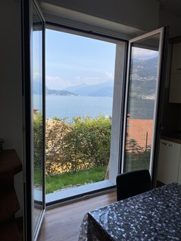 sosta sul lago