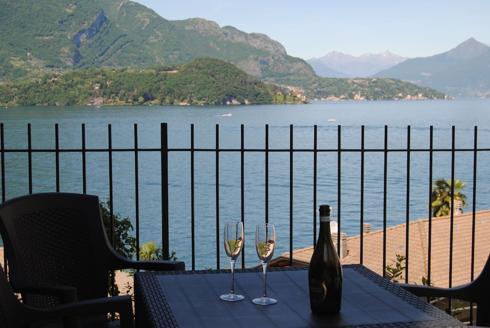 sosta sul lago