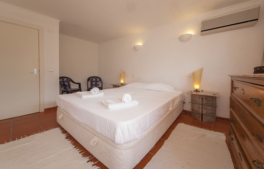 d10 ferragudo townhouse by dreamalgarve