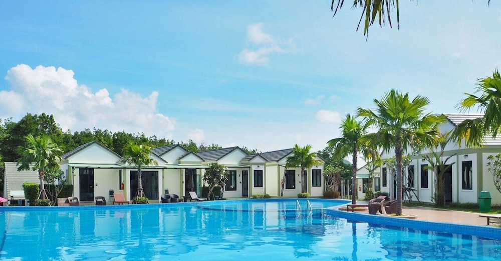 saichol grand view resort