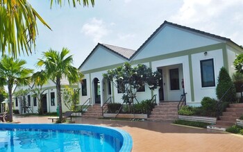 saichol grand view resort