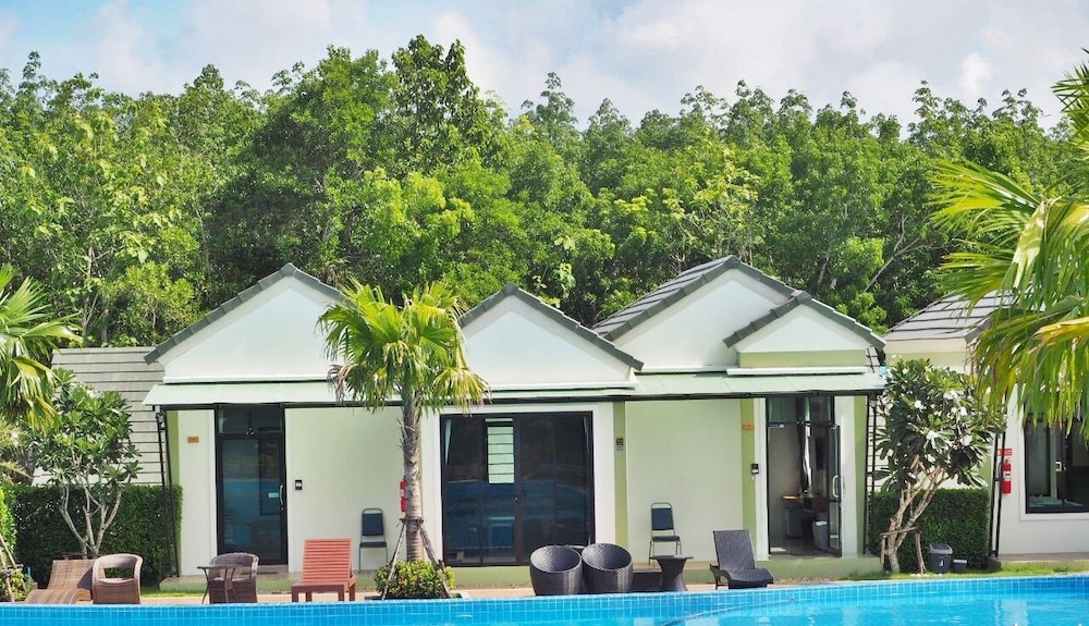 saichol grand view resort