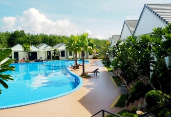 saichol grand view resort