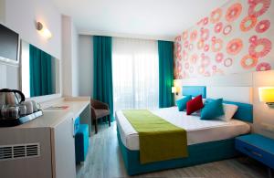 ramada resort by wyndham side