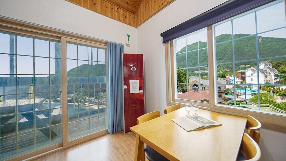 geoje cheongsol pension