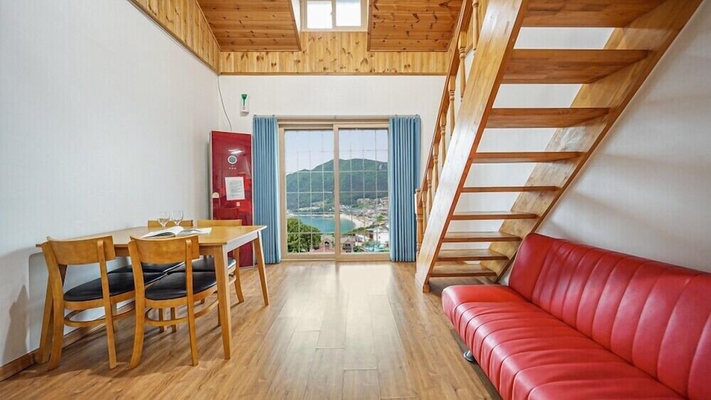 geoje cheongsol pension