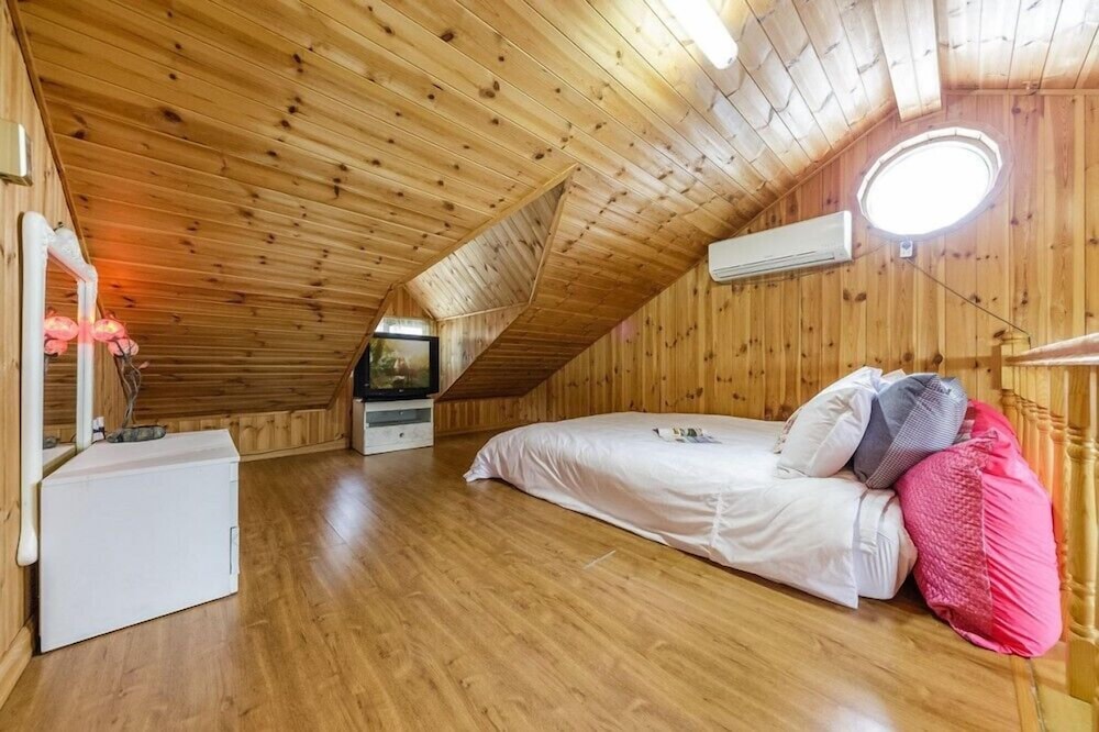 geoje cheongsol pension