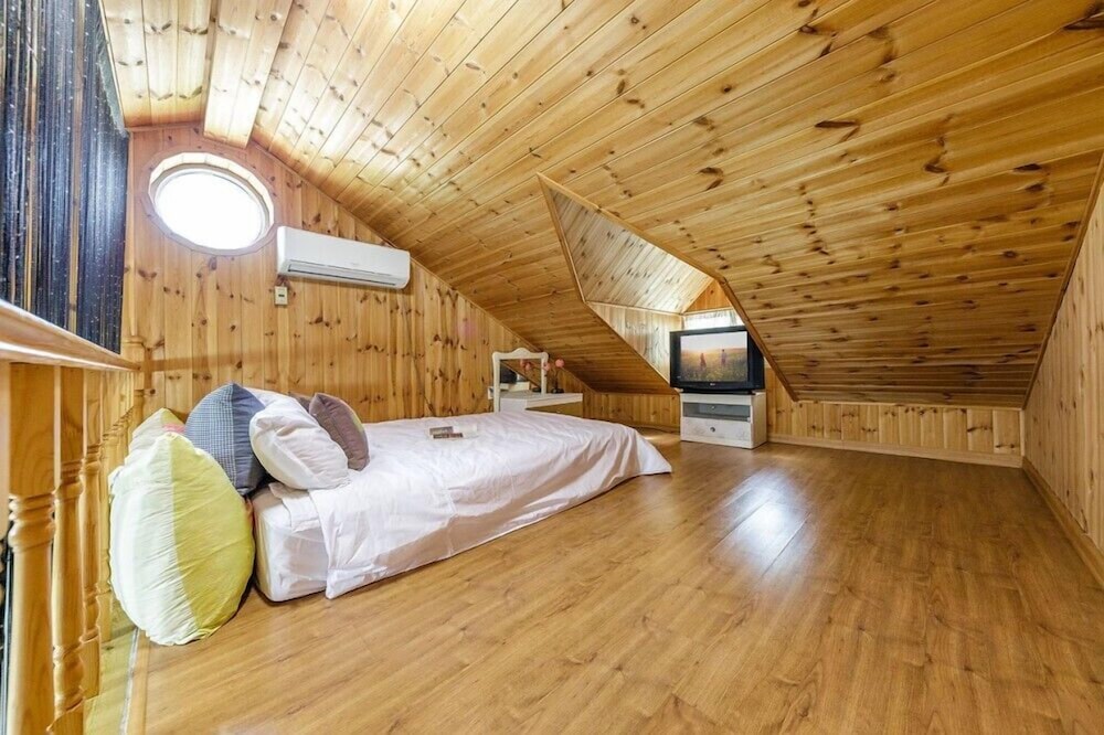 geoje cheongsol pension