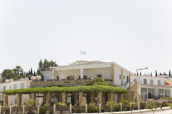 eliofos elegant maisonettes