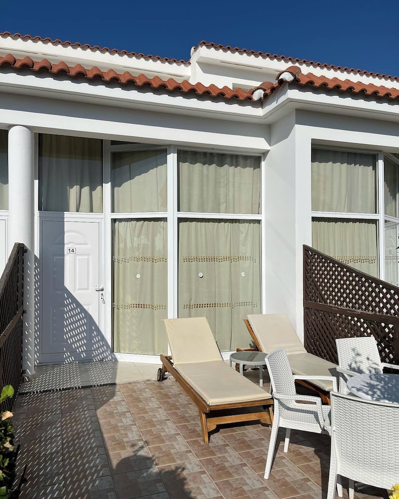 eliofos elegant maisonettes