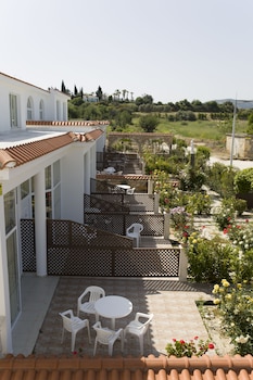 eliofos elegant maisonettes
