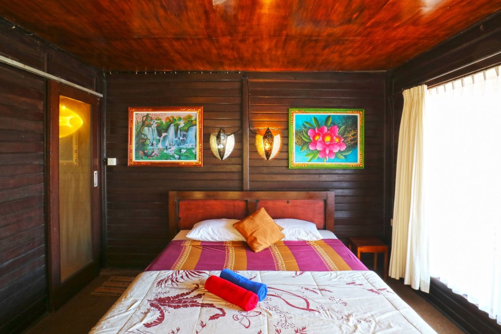 the beach huts lembongan