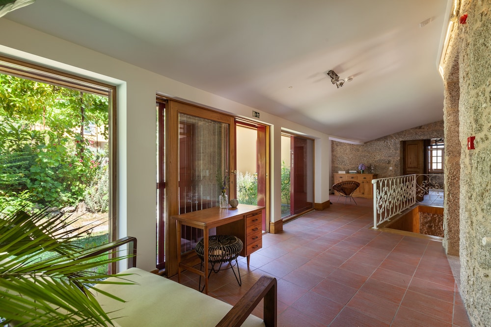 casa do eido sustainable living and nature experiences