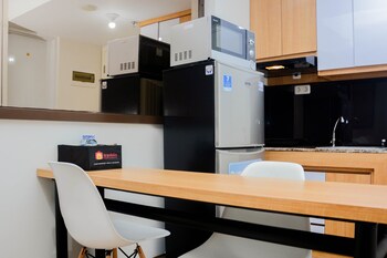 cozy 2br at springlake summarecon bekasi apartment