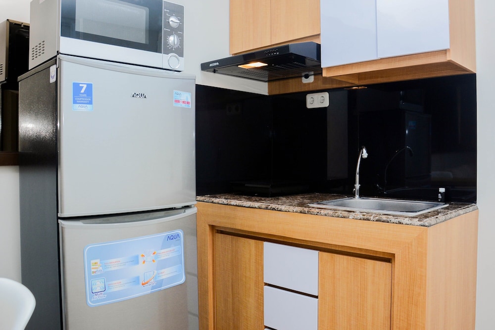 cozy 2br at springlake summarecon bekasi apartment