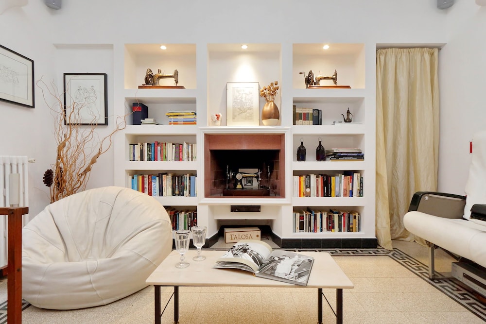 clementina wr apartments