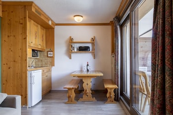 residence hotel rent