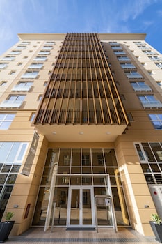 bentley holiday apartments west one