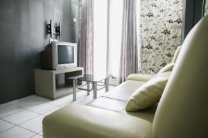 homey 1br mutiara bekasi apartment