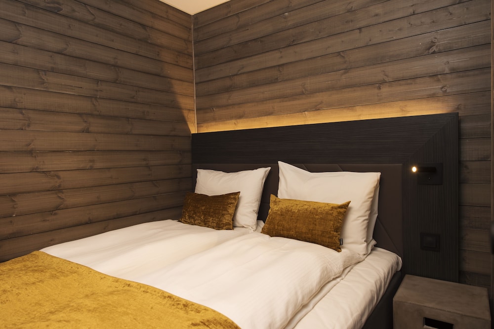 svalbard hotell lodge