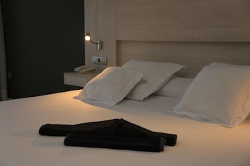 r2 romantic fantasia suites adults only